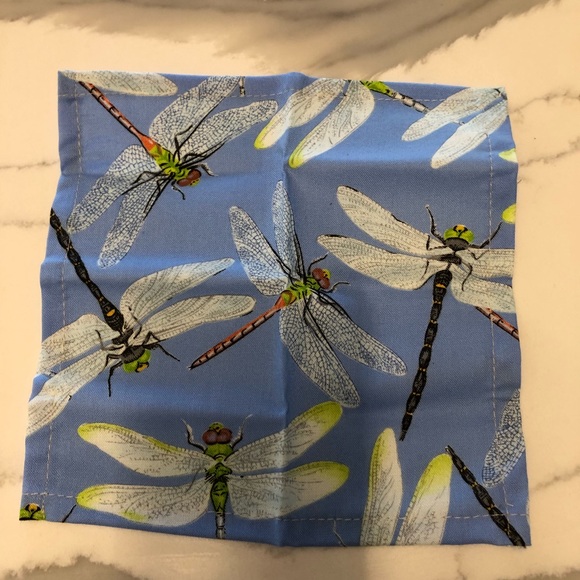 Harvey & Strait Cloth Cocktail Napkins (8) New in Box 7" x 7" - Picture 2 of 3